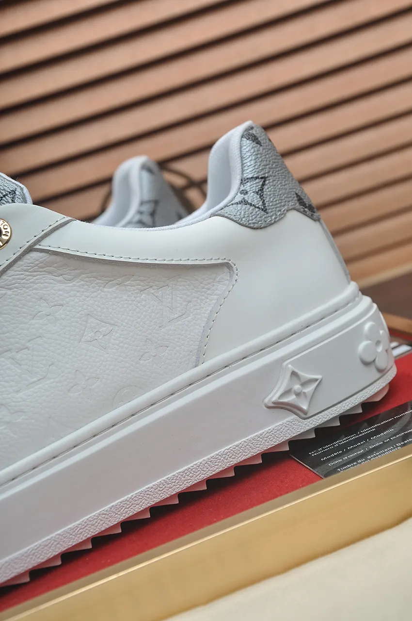 Men's shoes 💰540💶[LOUIS VUITTON] Original order price (water-dyed cowhide lining) new model 🍀LV Louis Vuitton * - top version of LV classic trendy shoes! Made of imported original cowhide, water-dyed cowhide lining, and original wear-resistant rubber outsole! High quality products! Code number 38-45 (45 is custom-made and cannot be returned or exchanged)